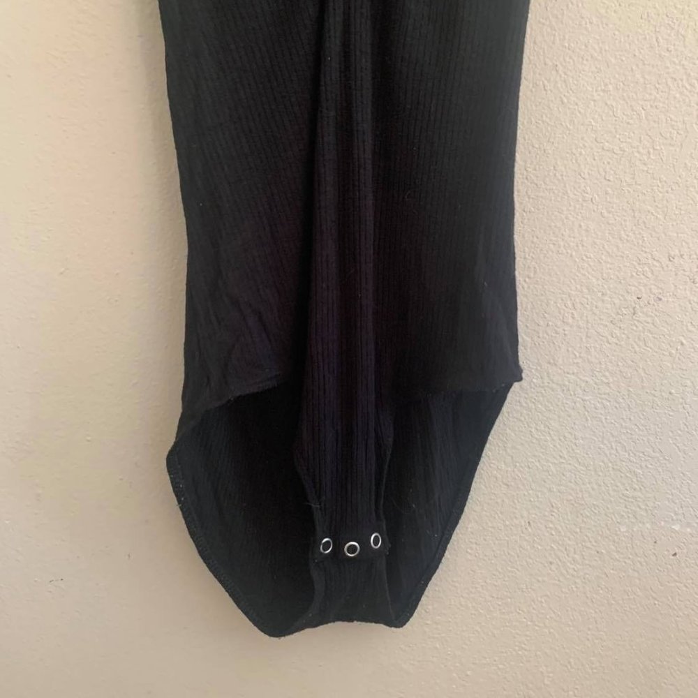 Black ribbed bodysuit - Picture 4 of 6